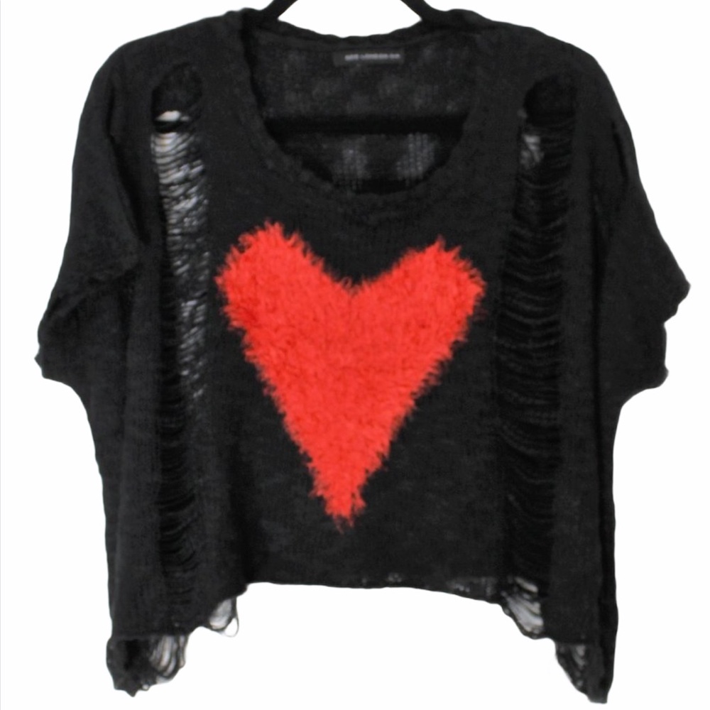 QED LONDON Black Distressed Heart Knit Cropped Tee Summer Sweater S/M
